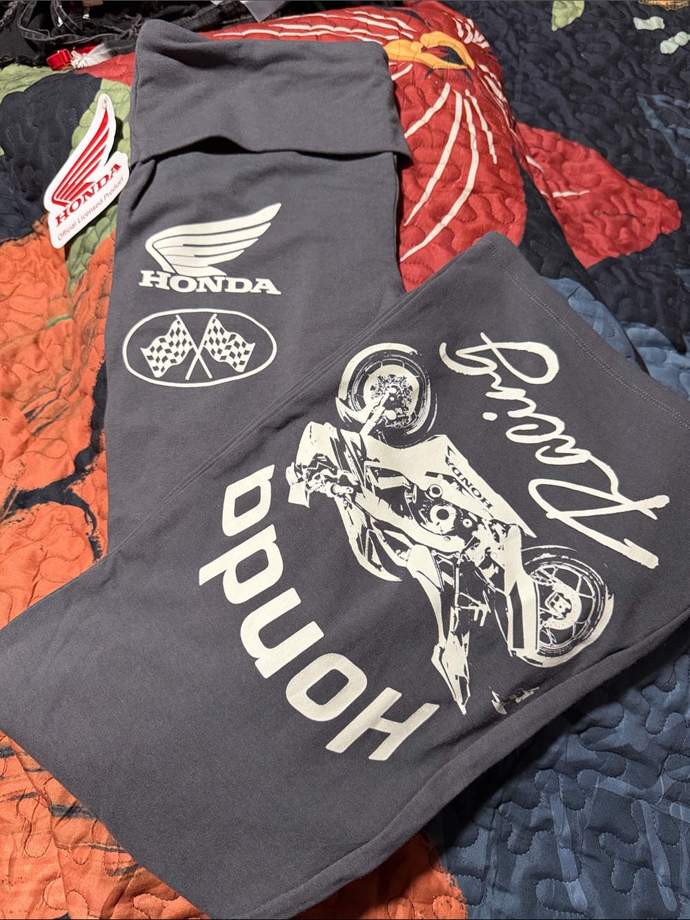 Womens girls Gray Honda sport bike Motorcycle Graphic pants small 31” inseam